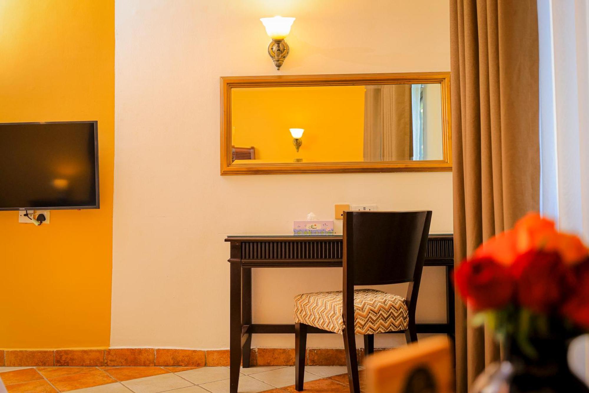 Colosseum Boutique Hotel & Spa Daressalam Exterior foto