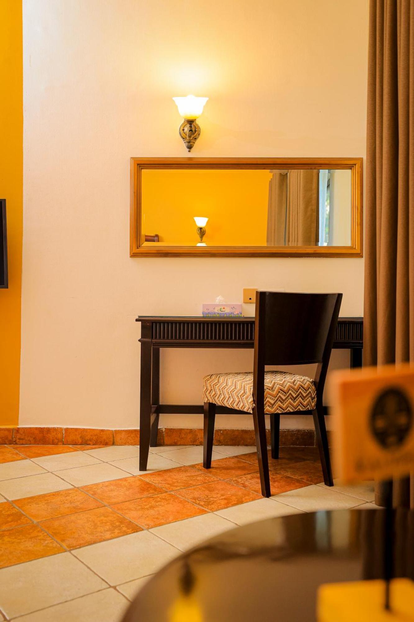 Colosseum Boutique Hotel & Spa Daressalam Zimmer foto