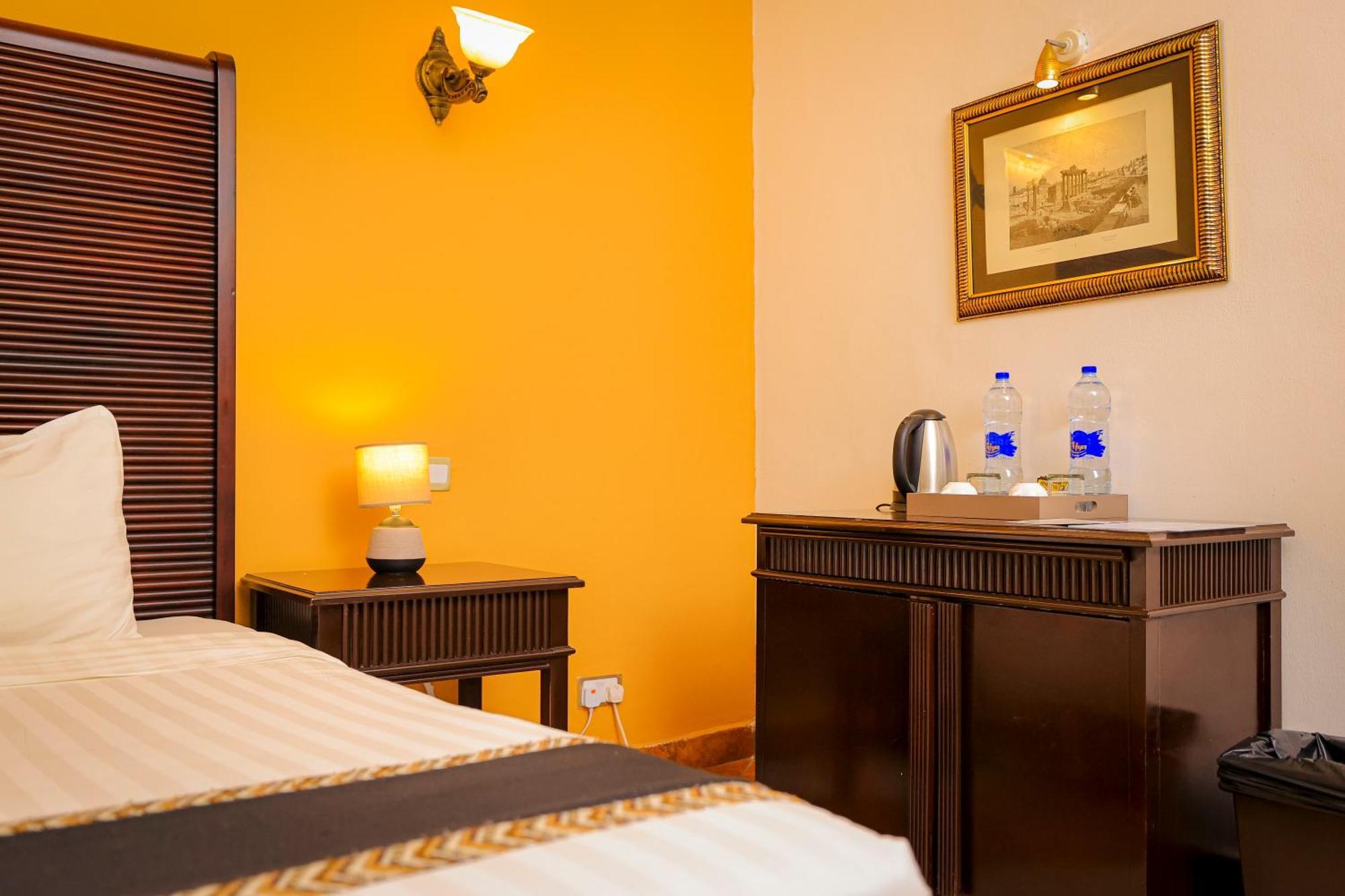 Colosseum Boutique Hotel & Spa Daressalam Zimmer foto