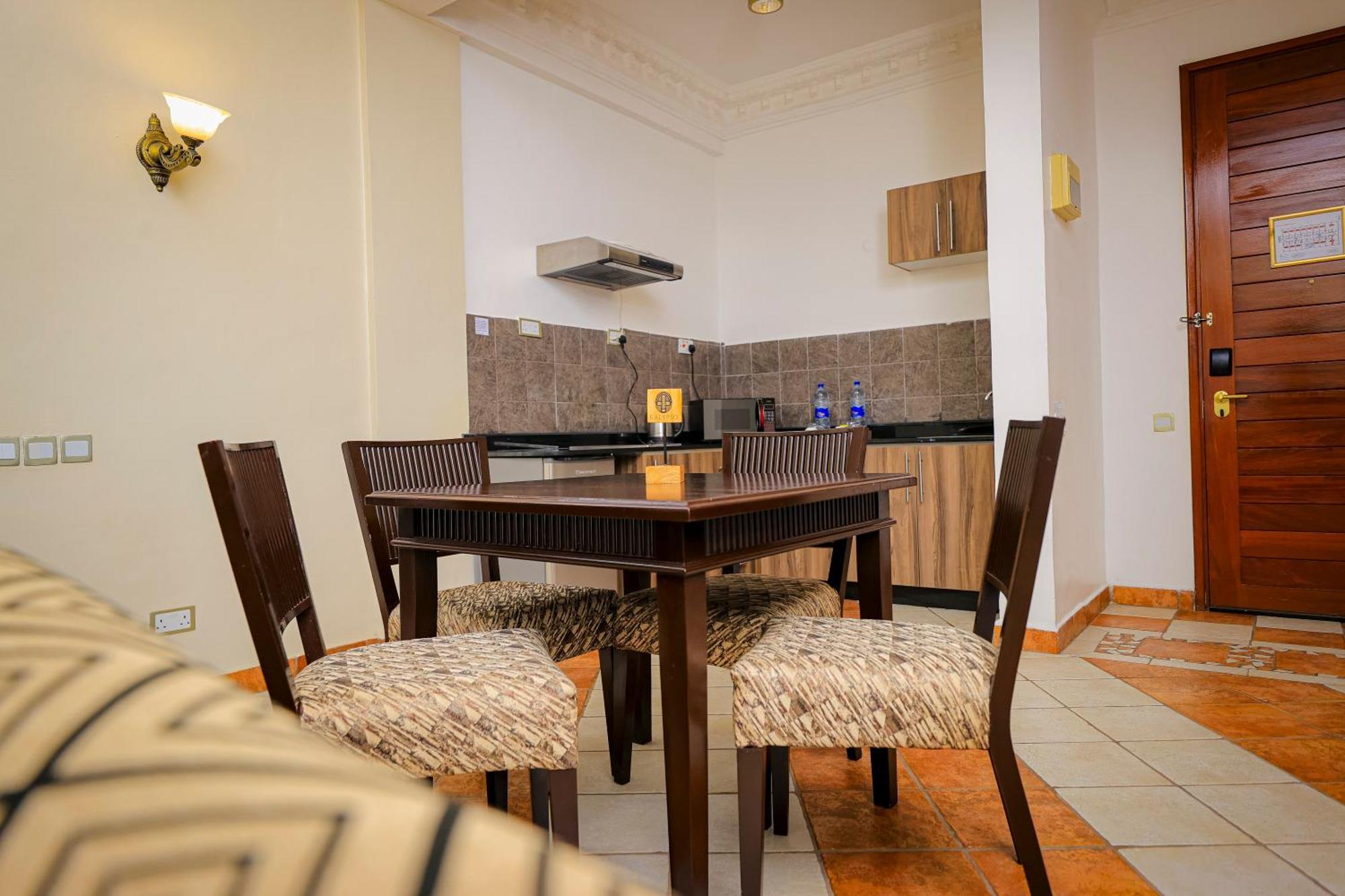 Colosseum Boutique Hotel & Spa Daressalam Exterior foto
